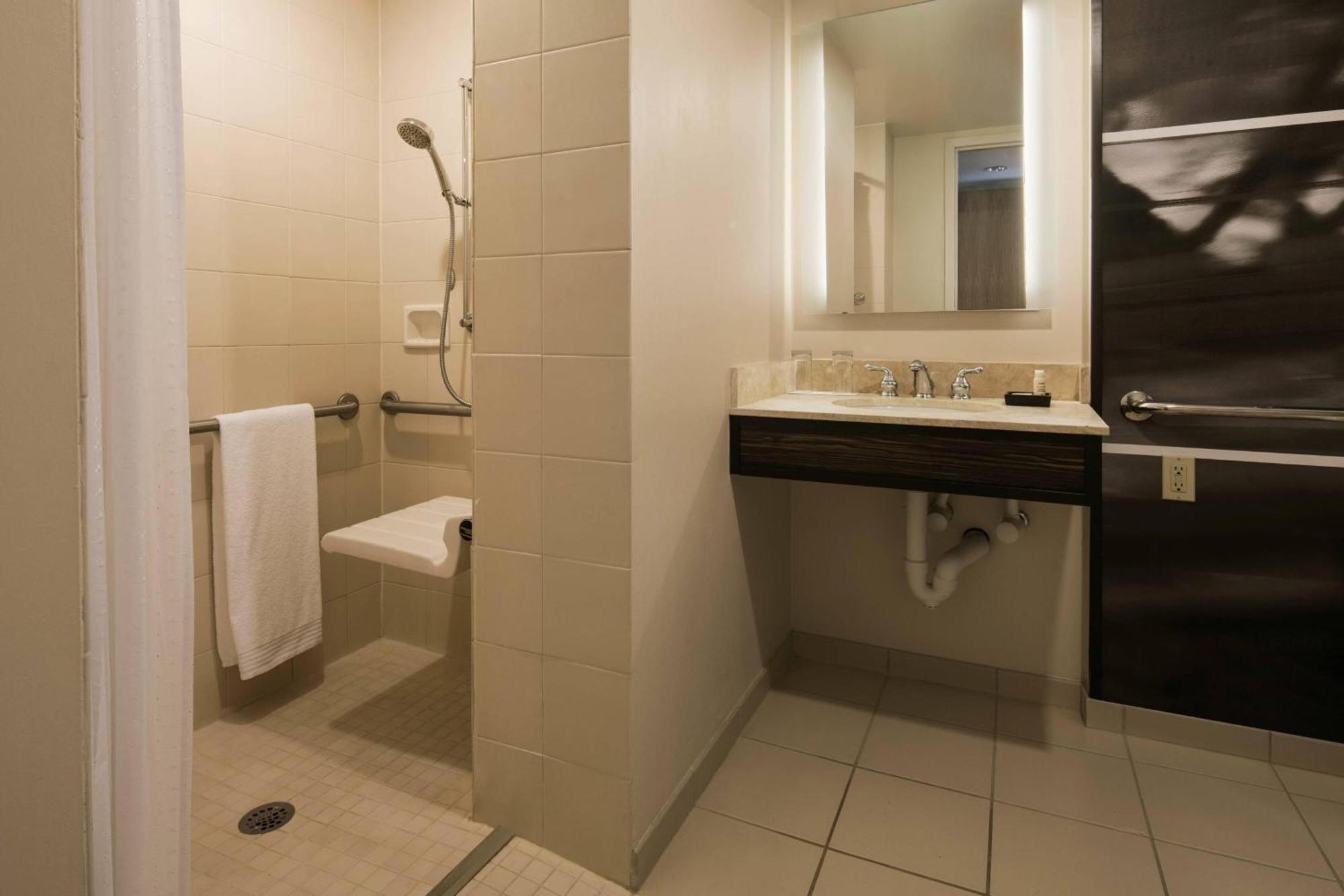 Renaissance Atlanta Waverly Hotel & Convention Center Смирна Екстериор снимка